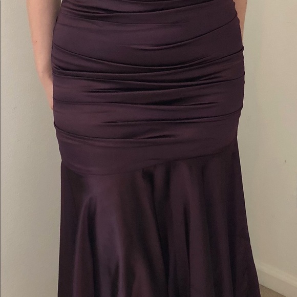 Elegant Evening gown w/ sash Dark purple - Picture 6 of 8